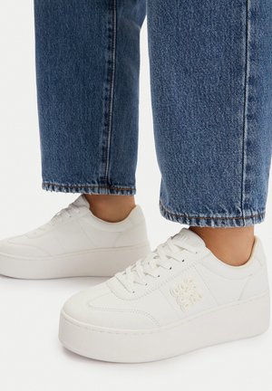 Nine West, - Sneakersy niskie