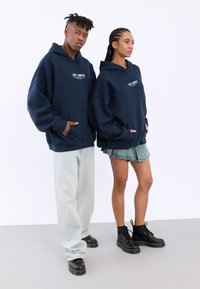 YOURTURN UNISEX - Sweat à capuche - sky captain