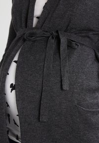 Zalando Essentials Maternity Kardigan