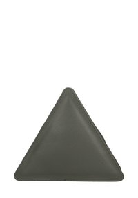 Borsa a forma di triangolo in pelle grigia testurizzata. Caratterizzata da bordi puliti e una superficie liscia. Design compatto adatto per l'essenziale minimo.