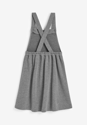 Robe en coton grise avec des bretelles croisées et une taille froncée. Le tissu est lisse avec une texture douce et une jupe évasée.