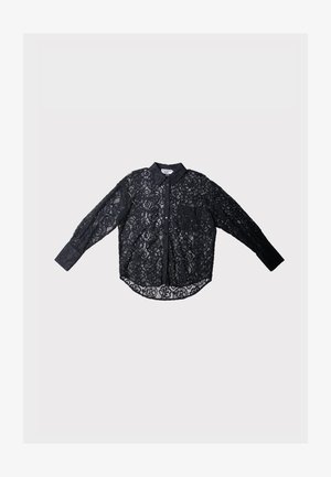 Zwart kanten shirt met lange mouwen, een kraag, knoopsluiting en een bloemenpatroon, voorzien van een gebogen zoom en gestructureerde mouwen.
