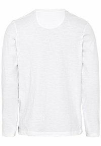 Weißes Langarmshirt aus leichtem Stoff. Hat einen runden Ausschnitt und ein einfaches Design ohne Verzierungen oder Muster.
