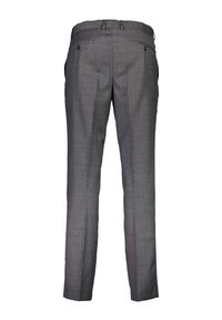 Pantaloni grigi su misura con una superficie liscia, dotati di due tasche posteriori con bottoni e un design a gamba dritta.