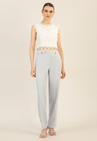 Apart Top - creme