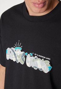 AAPE By A Bathing Ape TEE - T-shirts med print - black