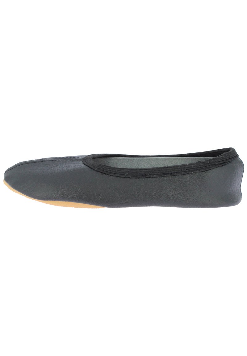 Ballerine en cuir noir avec un bout arrondi et une bordure élastique. Dispose d'une semelle en caoutchouc flexible pour un confort optimal et une facilité de mouvement.