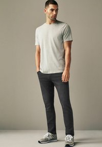 Next AUTHENTIC - Traperice suženog kroja - vintage black