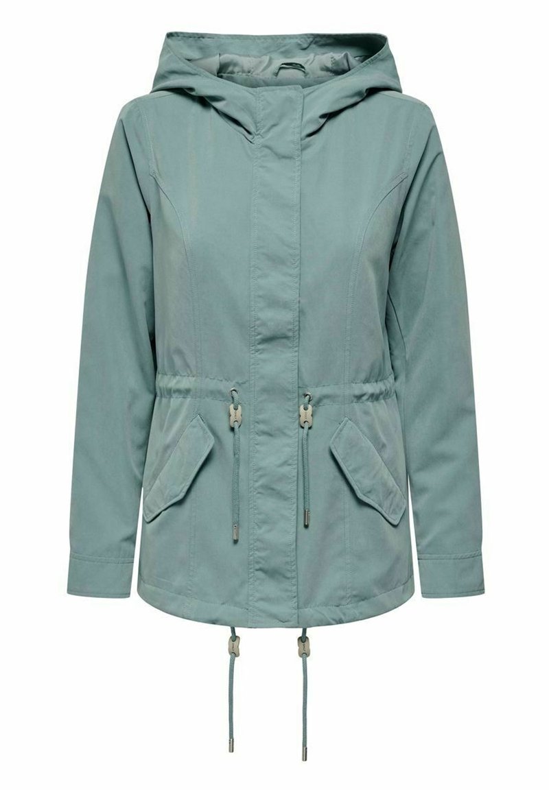 Veste à capuche bleu clair avec manches longues, fermeture éclair avant dissimulée par un rabat, cordons de serrage réglables à la taille et poches à rabat.