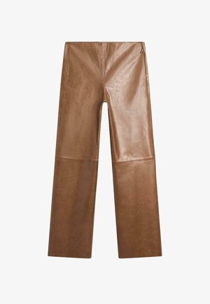 Brune bukser i bred benvidde i imiteret læder, glat tekstur, højtaljet design med syningsdetaljer ved knæet og skjult sidelås.