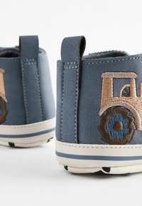 Next TWO STRAP EASY FASTENING  - REGULAR FIT - Sneakers high - blue tractor