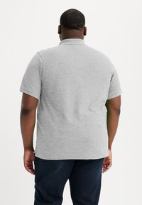 Levi's® Plus Polo - medium grey heather