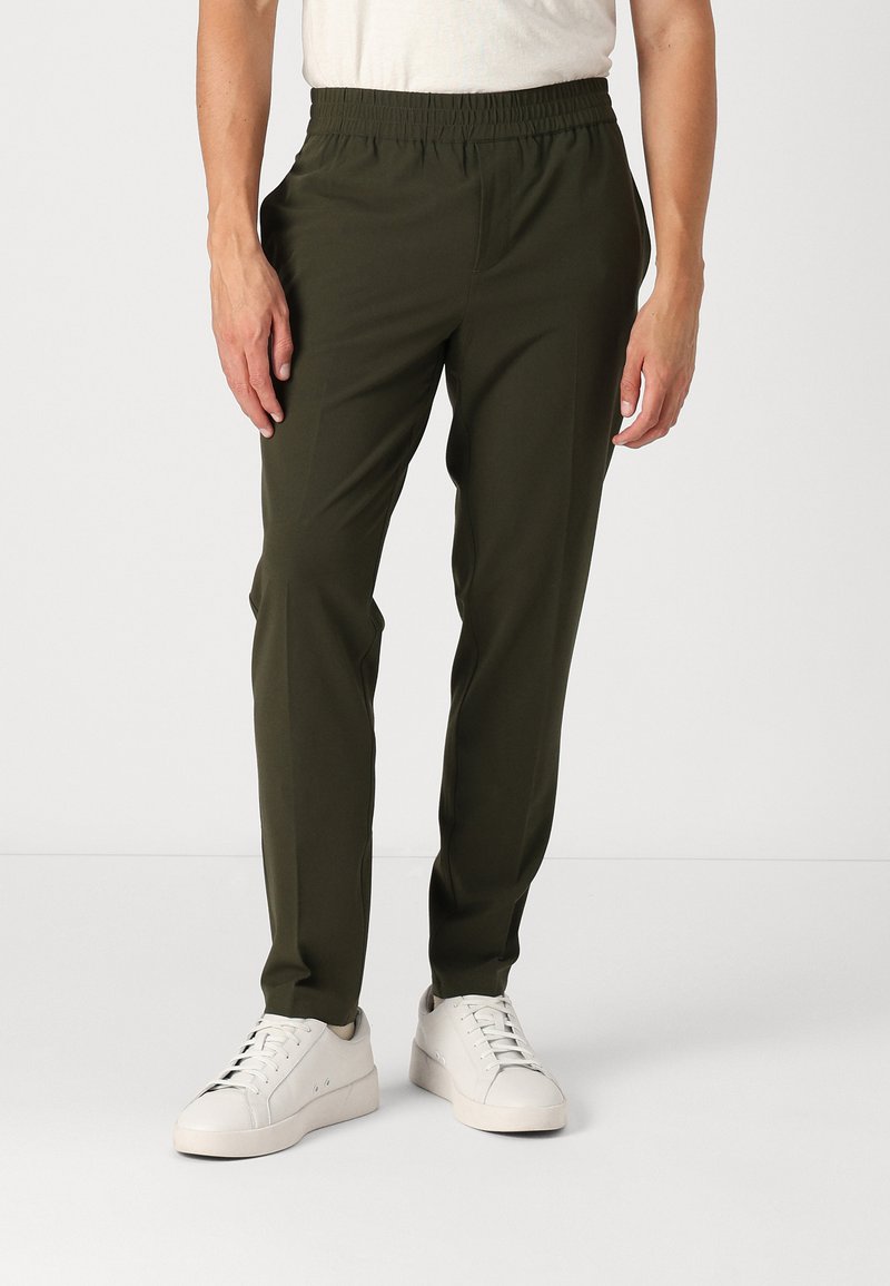 Samsøe Samsøe SMITHY TROUSERS  - Kalhoty - forest night