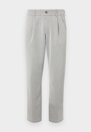 Lysegrå bukser med et subtilt teksturmønster, pregede folder foran, vanlig midjebånd med beltestropper og rett bendesign.