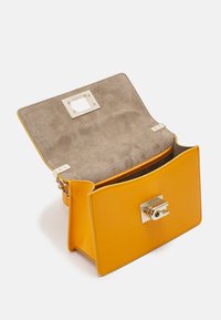Furla MINI CROSSBODY - Borsa a tracolla - curcuma