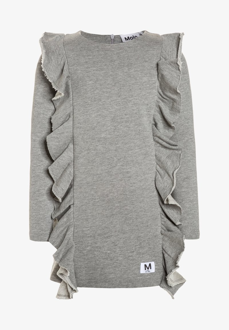 Graues Langarmkleid aus weichem Stoff, mit seitlichen Rüschen und einem Reißverschluss hinten. Etikett mit der Größe "M" in der unteren rechten Ecke.