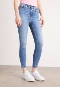 Tommy Jeans - NORA  - Jeans Skinny Fit - denim medium Thumbnail Image 1