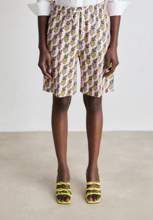 Shorts - pink
