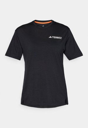 Crna majica kratkih rukava s okruglim izrezom, koja ima suptilnu melirani teksturu i bijeli logo "TERREX" na gornjoj lijevoj strani.
