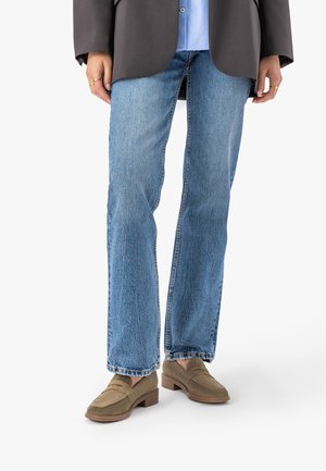 Jalga libistatavad jalanõud - olive