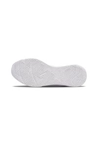 Semelle de sneaker blanche avec un motif texturé pour une meilleure adhérence. Présente des bords arrondis et un design de semelle distinct sur toute sa surface inférieure.