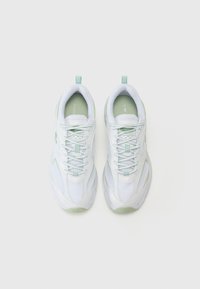 Lacoste STORM 96  - Tenisice - white/green