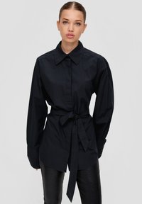 QS Overhemdblouse - schwarz