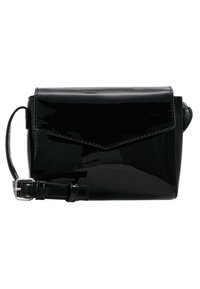 Borsa a tracolla in pelle verniciata nera con una forma strutturata, dotata di chiusura a pattina e manico rimovibile. Texture liscia e lucida.