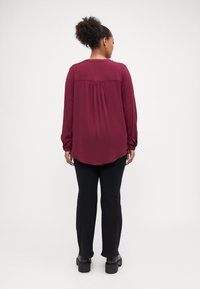 ONLY Carmakoma CARANITA SHIRT - Palaidinė - burgundy