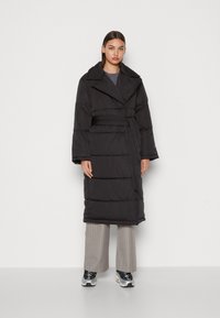 YAS - YASLUFFA PADDED COAT  - Abrigo de invierno - black Imagen en miniatura 1