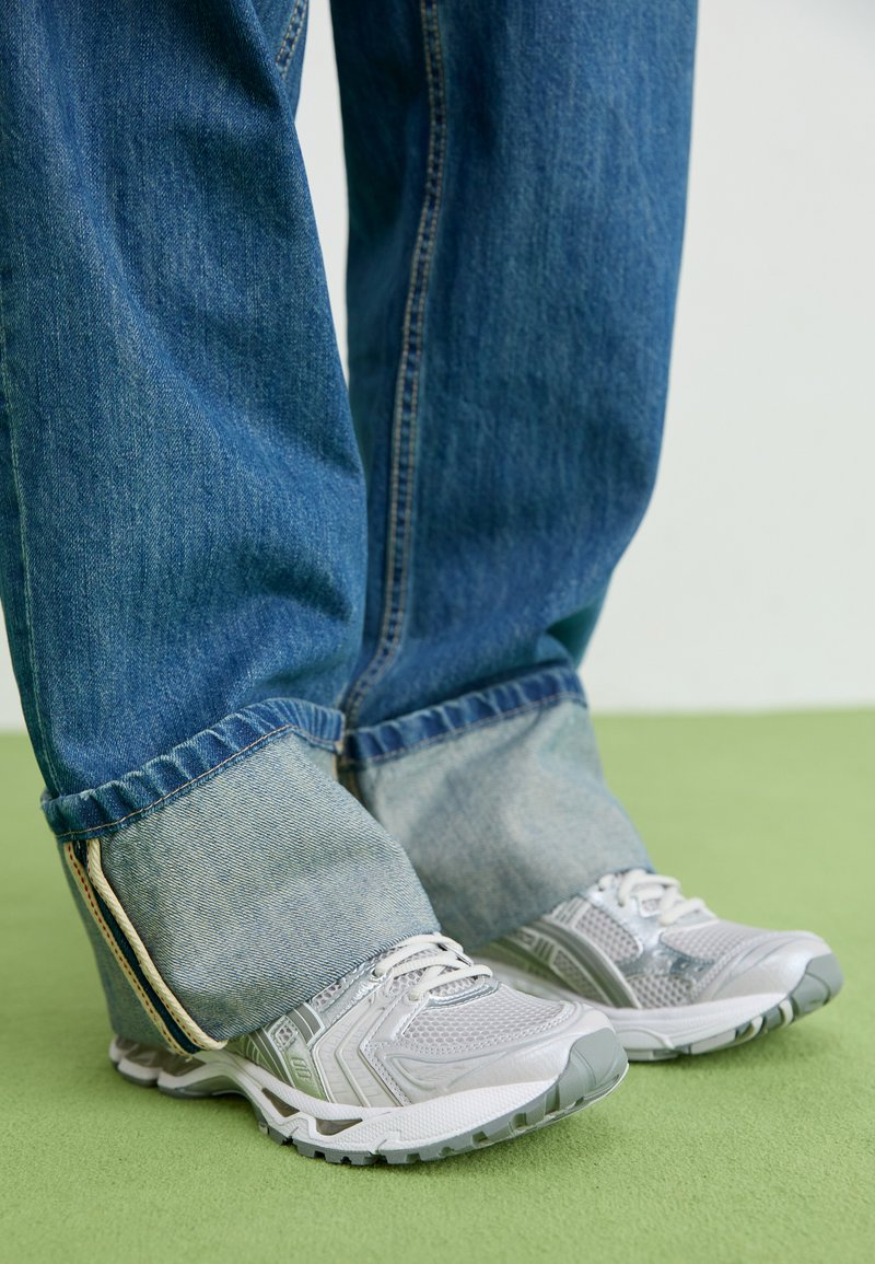 GEL KAYANO cloud grey/clay grey/grey