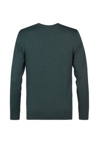 Donkergroen, gebreide trui met een ronde hals, lange mouwen en ribgebreide cuffs en zoom. Gladde textuur, eenvoudig ontwerp, geen patronen of accenten.