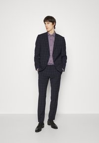 BOSS HANK SPREAD - Camisa - dark red