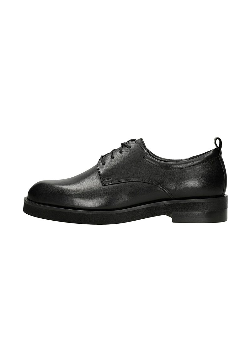 Scarpe da uomo in pelle nera con punta tondeggiante, superficie liscia, allacciatura a quattro occhielli e suola in gomma bassa.