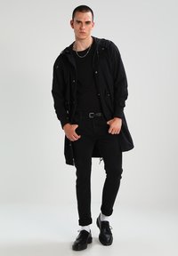 G-STAR BASE ROUND TEE - Ilgarankovis viršutinės dalies drabužis - black