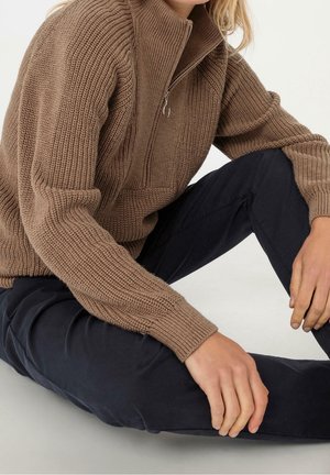 Sweter