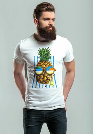 CHILLING ANANAS  SOMMER BEACH COCKTAIL NE - Print T-shirt - weiß