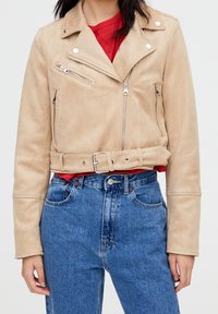 PULL&BEAR Veste en similicuir - beige