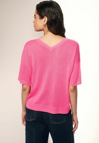 Next V-NECK GEM - T-shirts print - bright pink