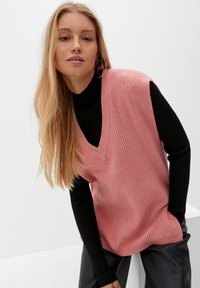 QS Sweter