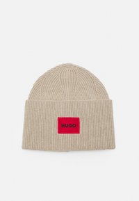 Unselected, open beige
