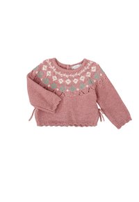 Pull en tricot rose à manches longues, présentant un motif géométrique en blanc et bleu canard, au design court, avec des accents à nouer à la taille.