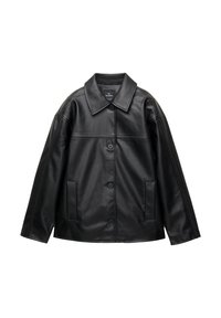 Schwarze Lederjacke mit Kragen, Knopfverschluss und zwei seitlichen Taschen. Sie hat eine glatte Textur und sichtbare Nähte.