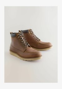 Nevybrané, tan brown