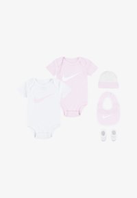 Ei valittu, pink foam