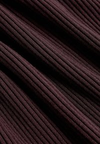 Reiss REGULAR FIT - LORNA ASYMMETRIC DRAPED - Jersey de punto - plum