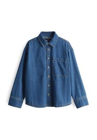Camicia in denim, azzurro chiaro, maniche lunghe, chiusura a bottoni frontale, colletto, taschino singolo sul petto, cuciture a contrasto e vestibilità rilassata.