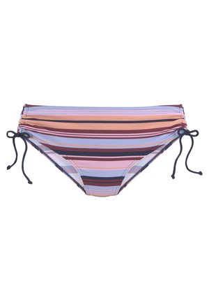 Gestreepte bikini onderkant met horizontale banden in roze, blauw en kastanjebruin. Verstelbare strikjes aan de zijkanten, geplooide textuur bij de taille.
