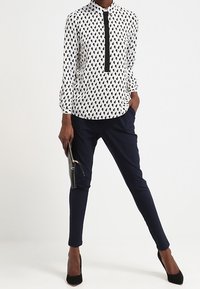 Kaffe Tygbyxor - dark blue