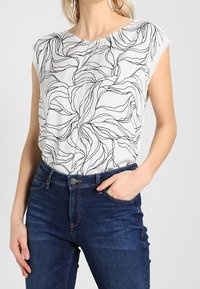 s.Oliver BLACK LABEL Blůza - white